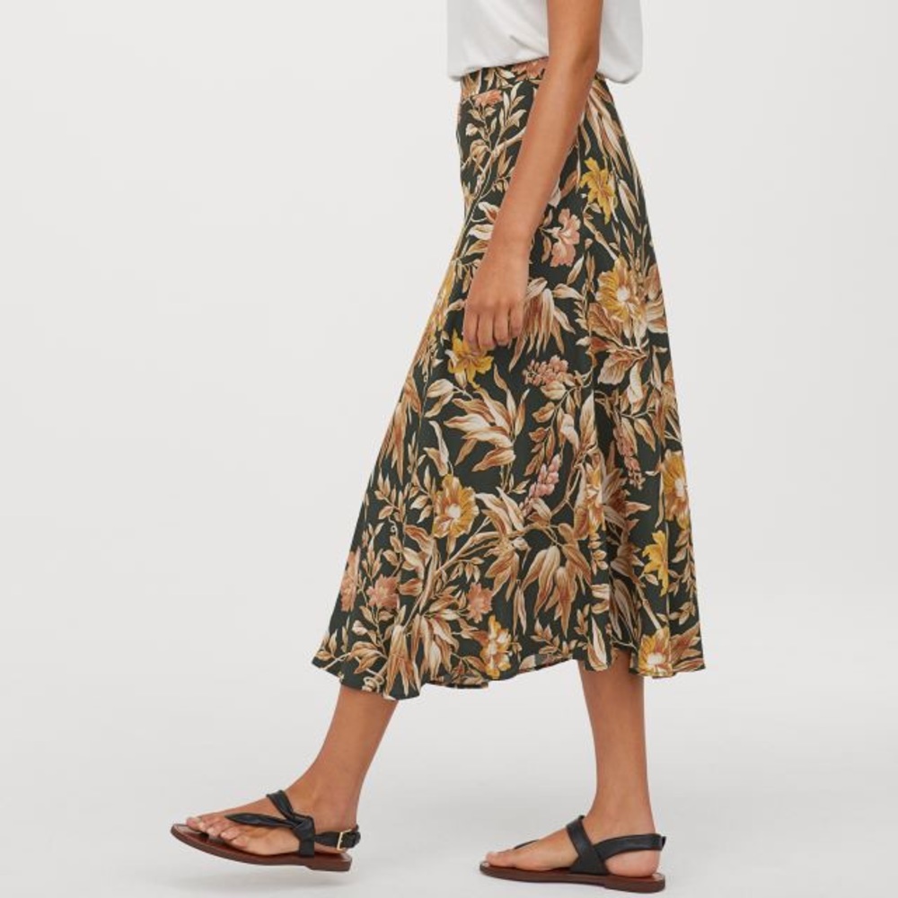 H&M circle skirt